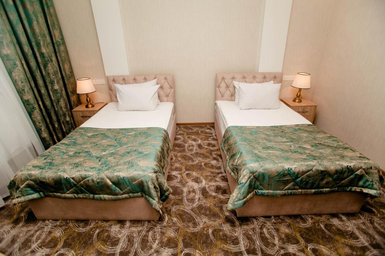 Cinema Boutique Hotel Gjandža Exteriér fotografie