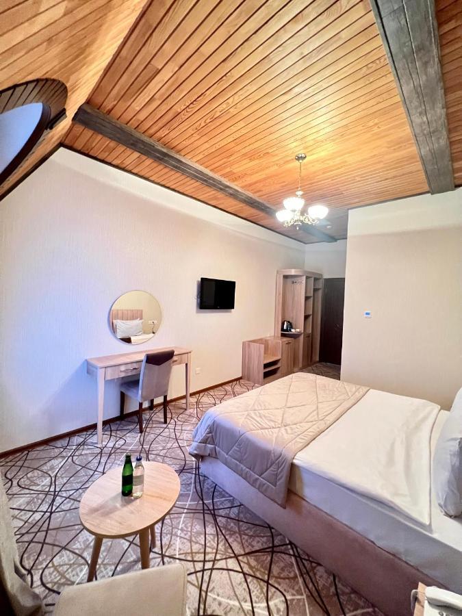 Cinema Boutique Hotel Gjandža Exteriér fotografie
