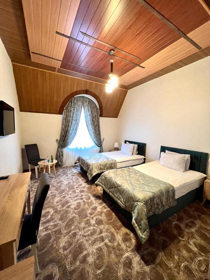 Cinema Boutique Hotel Gjandža Exteriér fotografie