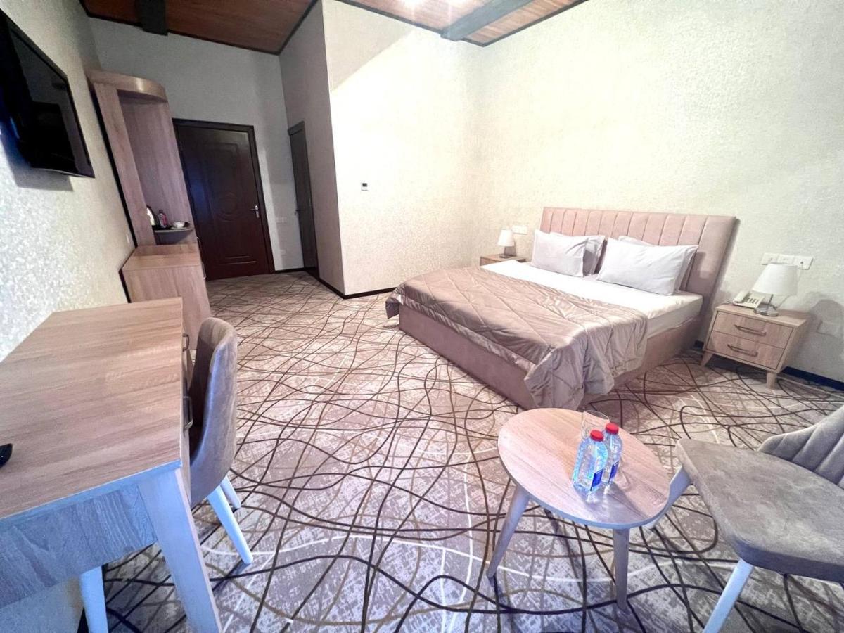 Cinema Boutique Hotel Gjandža Exteriér fotografie
