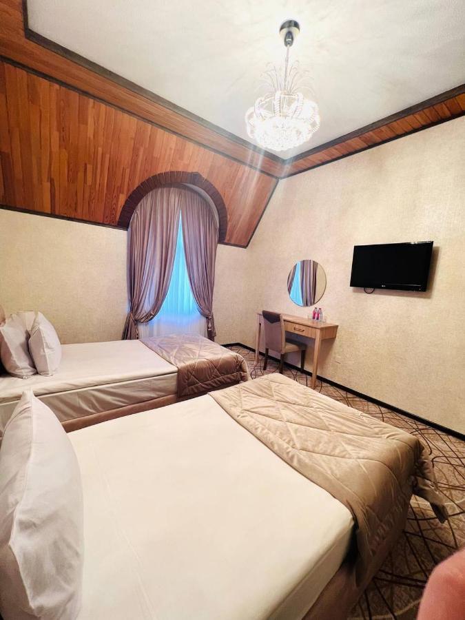 Cinema Boutique Hotel Gjandža Exteriér fotografie