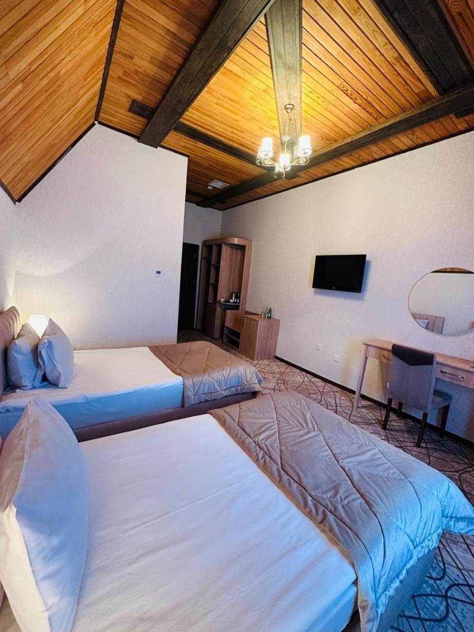 Cinema Boutique Hotel Gjandža Exteriér fotografie
