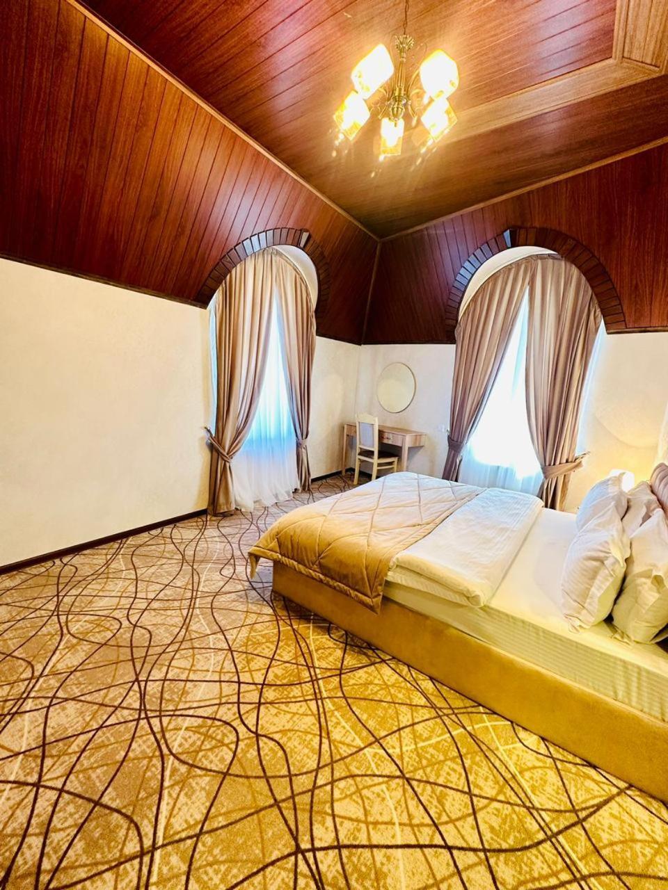 Cinema Boutique Hotel Gjandža Exteriér fotografie