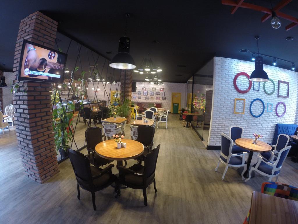 Cinema Boutique Hotel Gjandža Exteriér fotografie